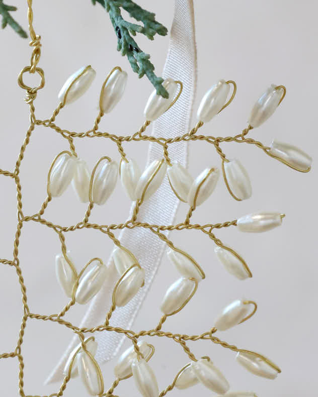 Mistletoe Pearl Hanging Tree Decoration
