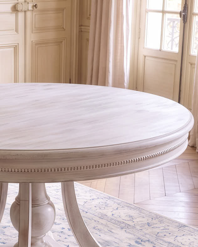 Vintage White Wash Round Dining Table