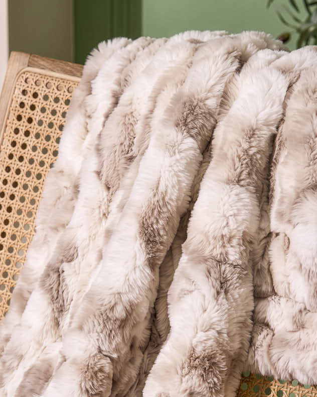 Winter Beige Luxe Faux Fur Throw