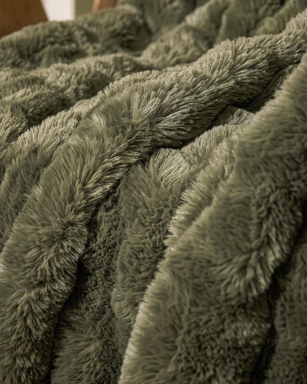 Green Textured Luxe Faux Fur Throw