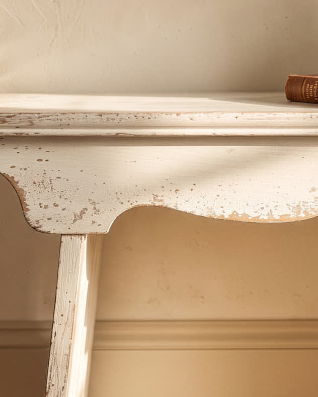 Antique Cream Distressed Bench