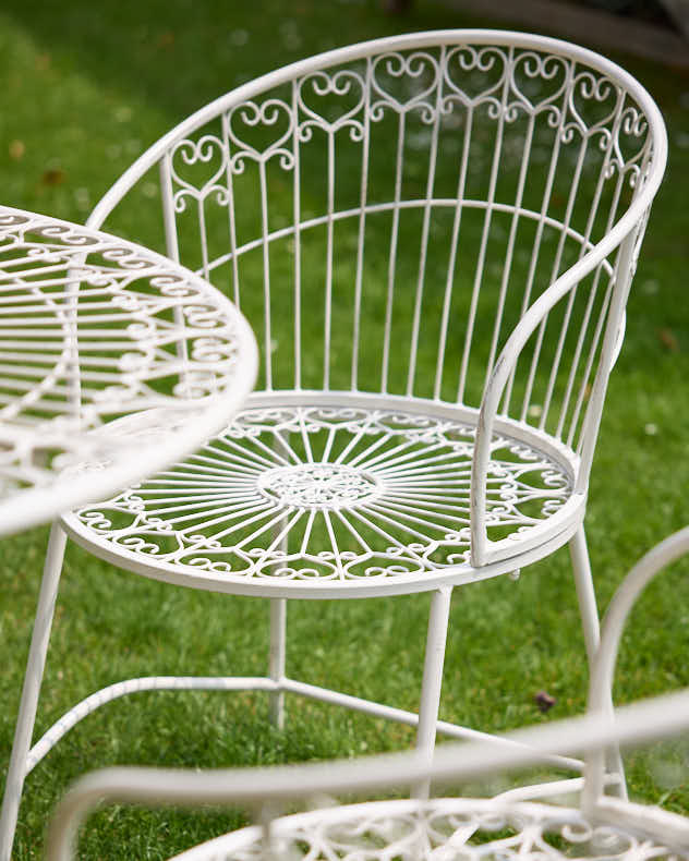 4 Seater Cream Heart Scrolled Outdoor Dining Set