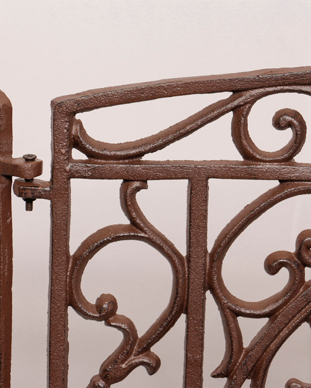 Ornate Cast Iron Fire Screen – Dibor