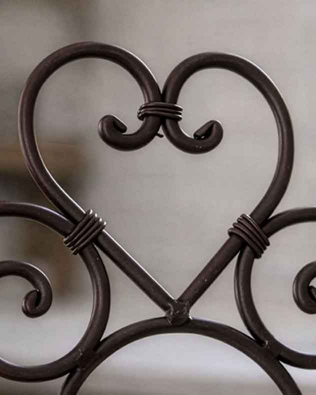 Amelie Farmhouse Cookbook Stand