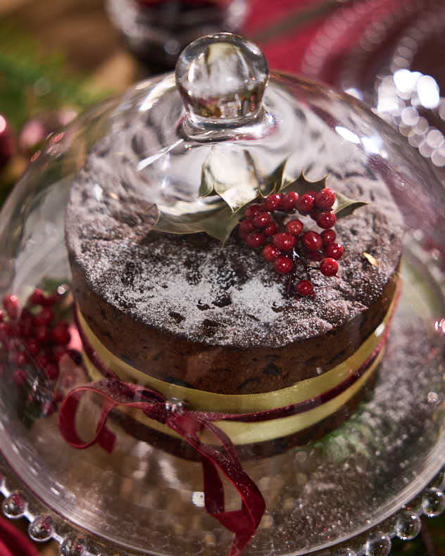 Bella Perle Glass Cake Stand &amp; Dome
