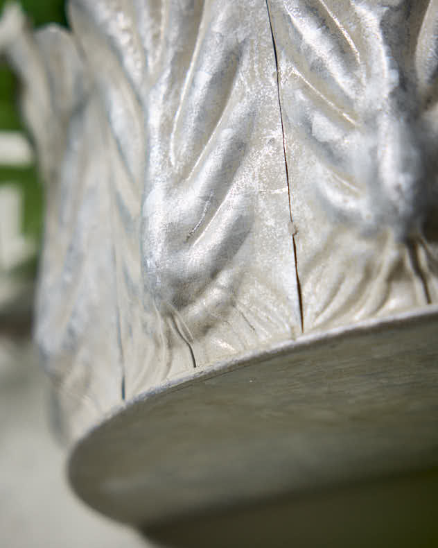 Metal Wall Mounted Flower Tub