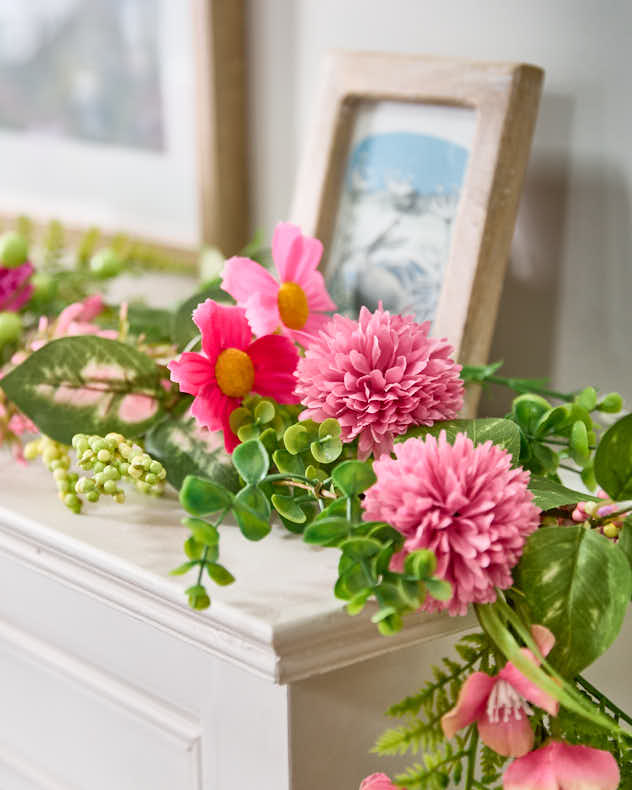 Pink Daisy & Dahlia Spring Garland