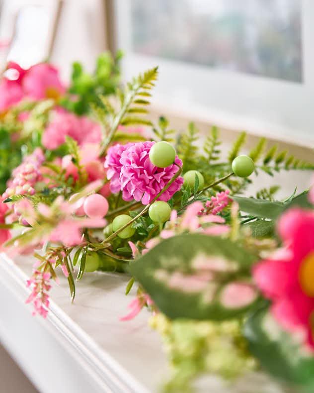 Pink Daisy & Dahlia Spring Garland