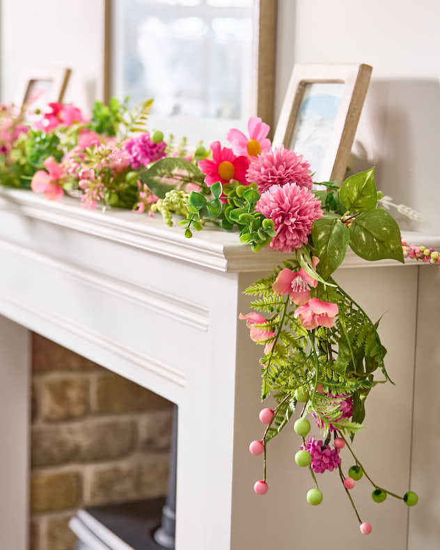 Pink Daisy & Dahlia Spring Garland