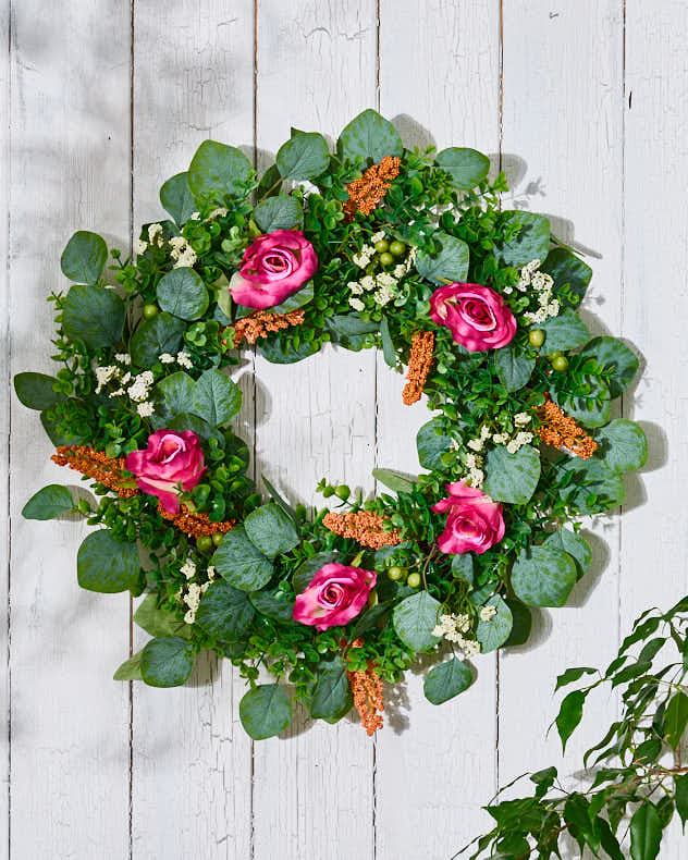 Pink Rose & Gypsophilia Wreath