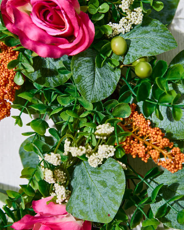 Pink Rose & Gypsophilia Wreath