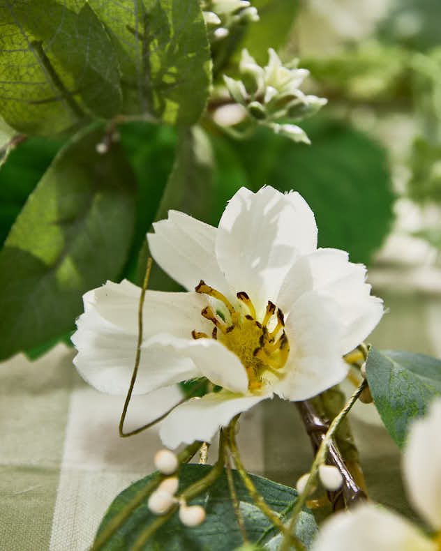 White Dahlia & Blossom Garland