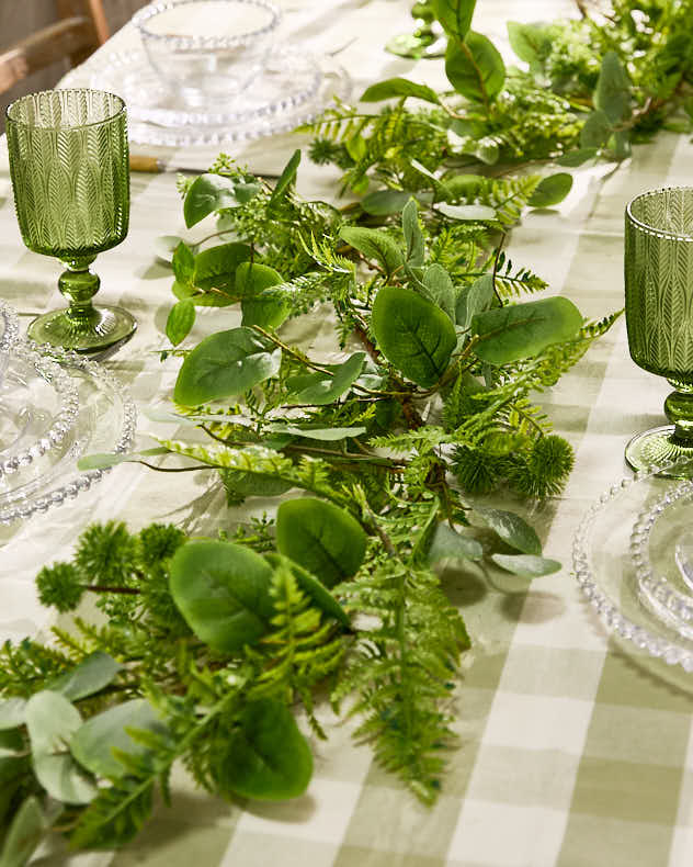 Green Spring Foliage Garland