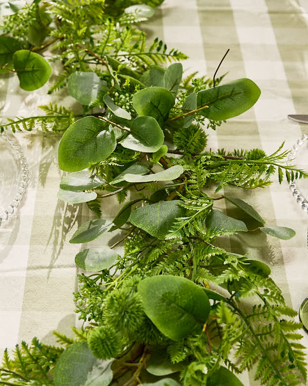 Green Spring Foliage Garland