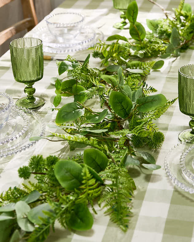 Green Spring Foliage Garland