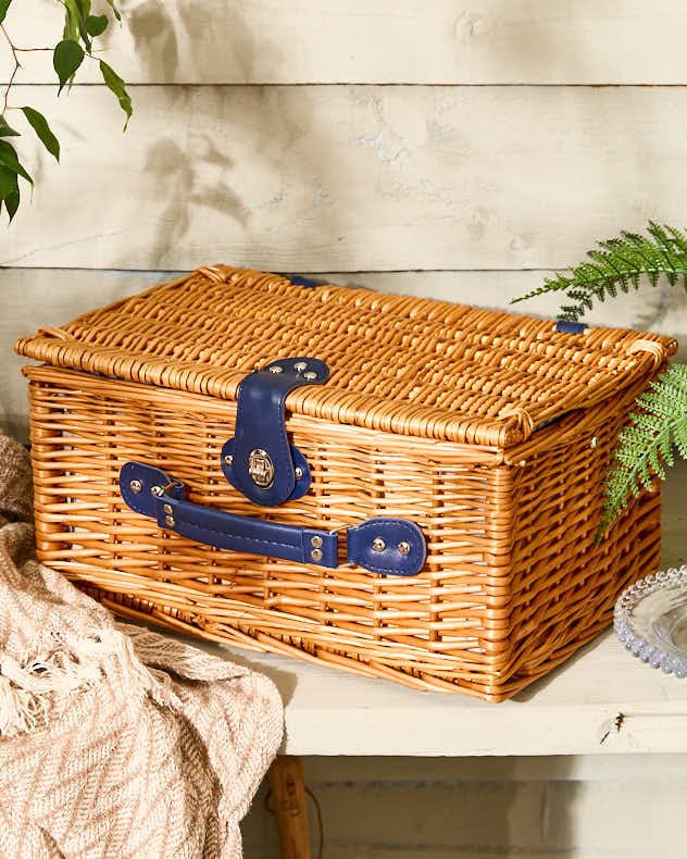 Picnic Countryside Food Storage Basket