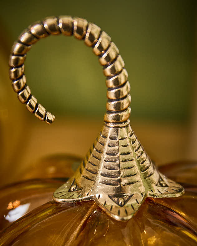 Ensemble de citrouilles en verre doré décoratif