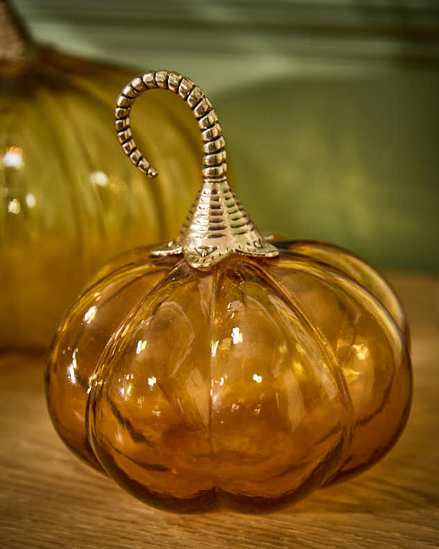Ensemble de citrouilles en verre doré décoratif