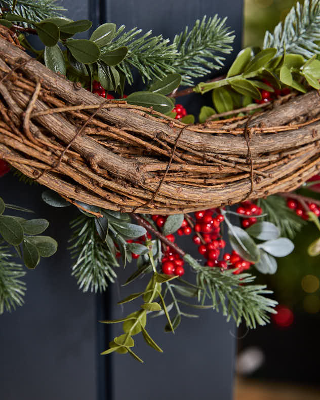 Red Apples Wreath