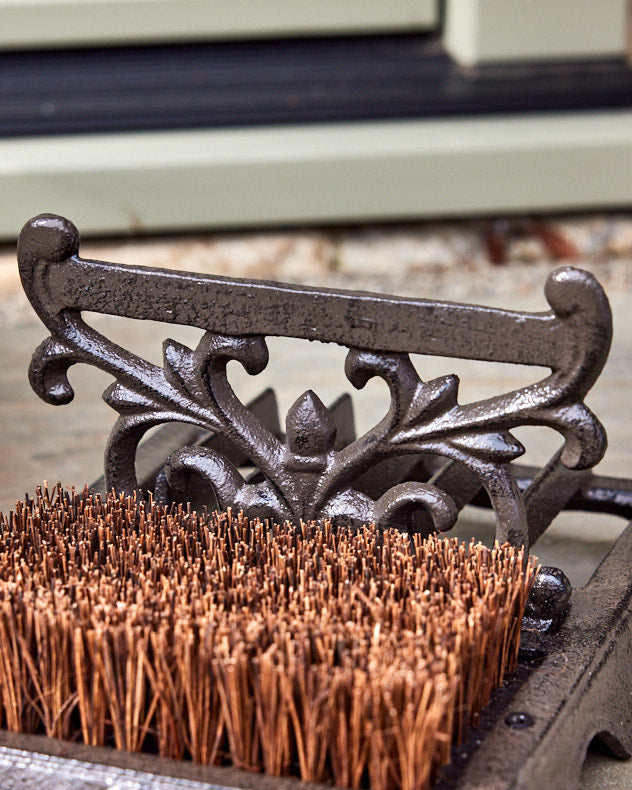 Boot Brush &amp; Scrappers - Ornate Cast Iron Boot Brush