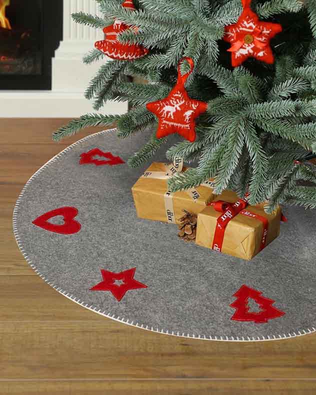 Nordic Style Christmas Tree Skirt