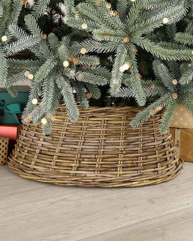 Bergen Wicker Christmas Tree Skirts