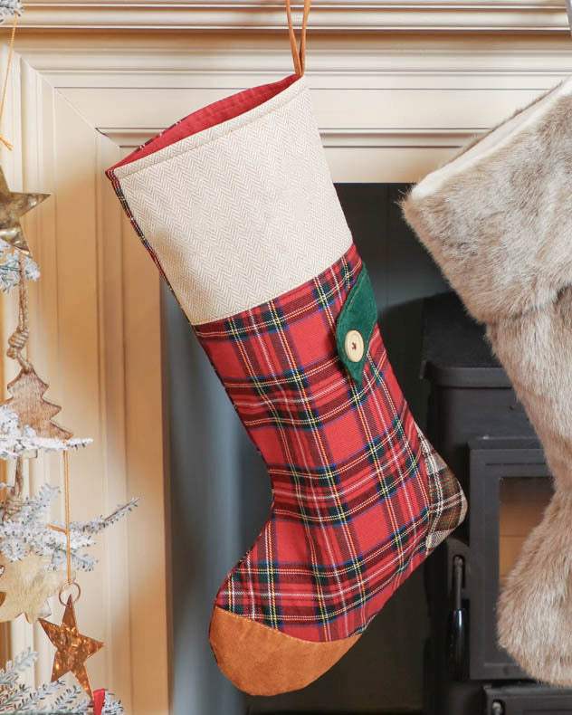 Highland Retreat Christmas Stocking Hangers