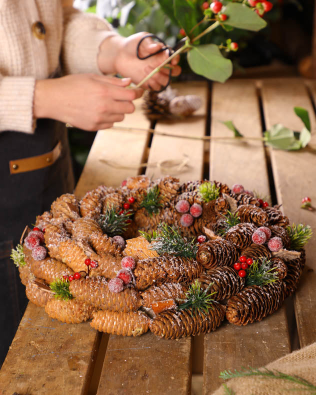 Indoor Frosted Berries Wreath 35cm