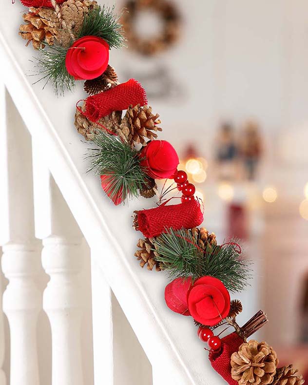 Winter Red Rose Christmas Garland 120cm