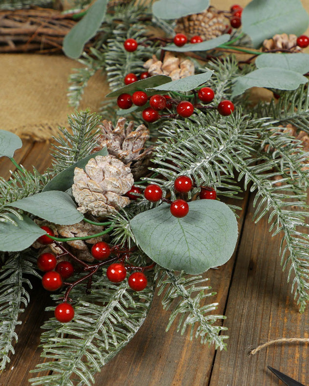 traditional green red christmas wreath