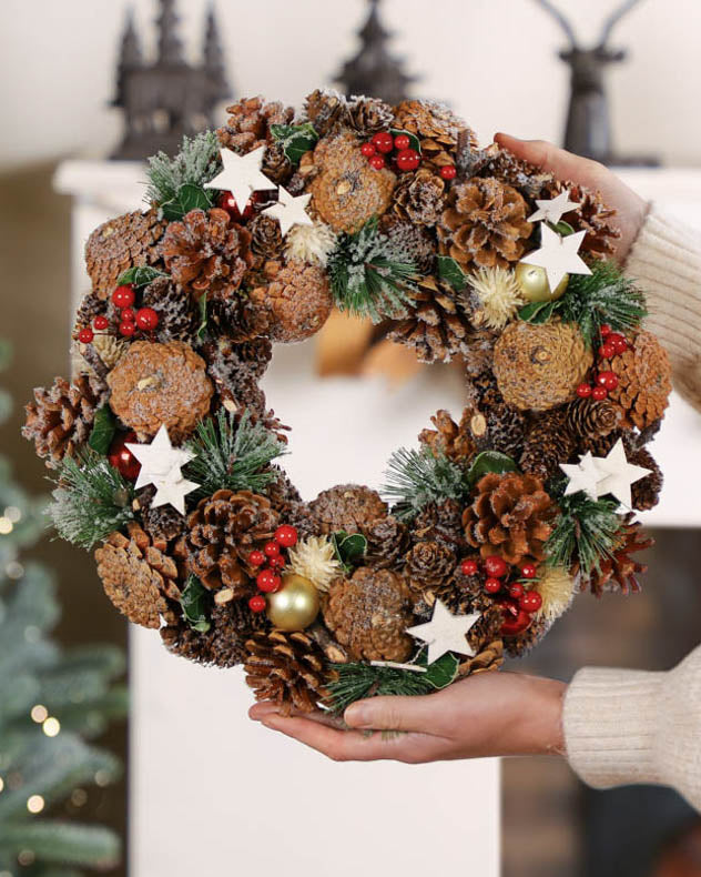 Starry Night Christmas Wreath 34cm
