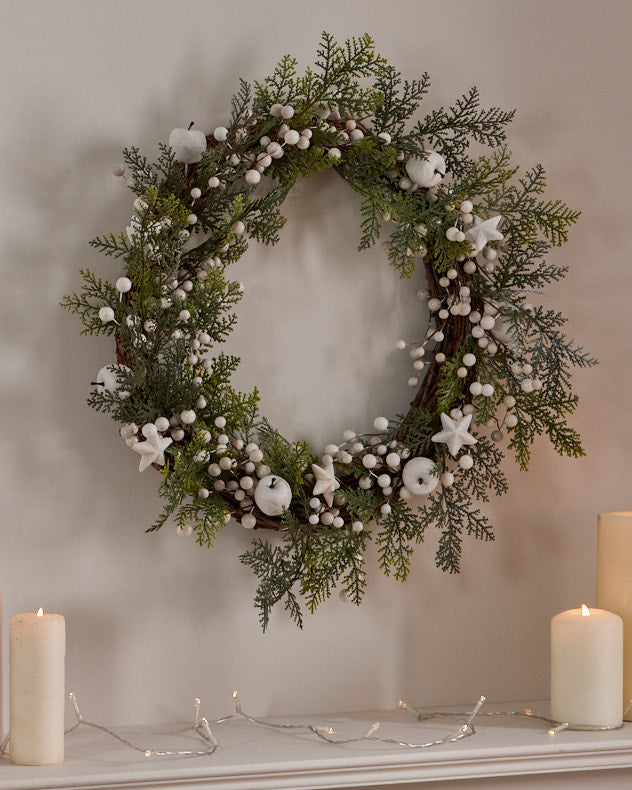indoor outdoor christmas wreath white and green