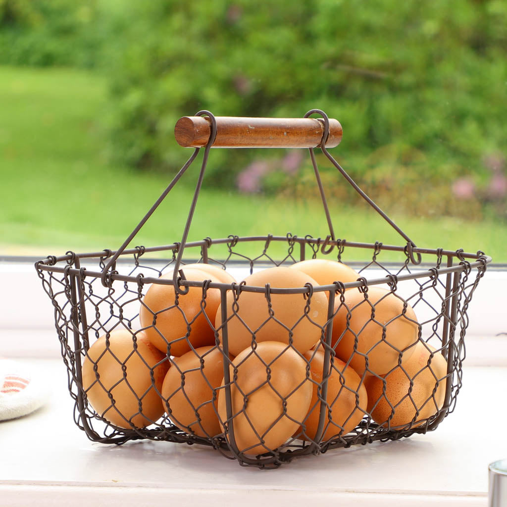 Farmhouse Kitchen Chicken Wire Egg Basket