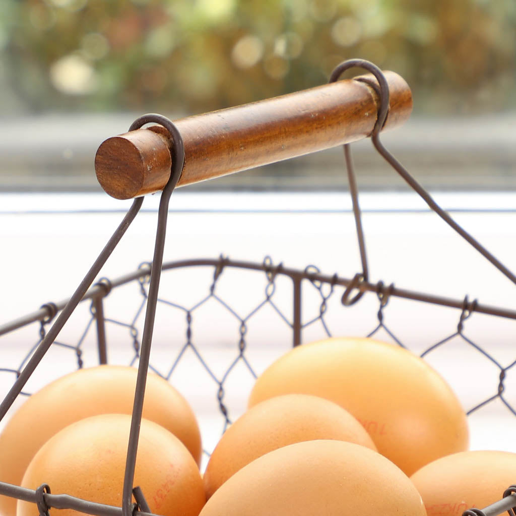 Farmhouse Kitchen Chicken Wire Egg Basket